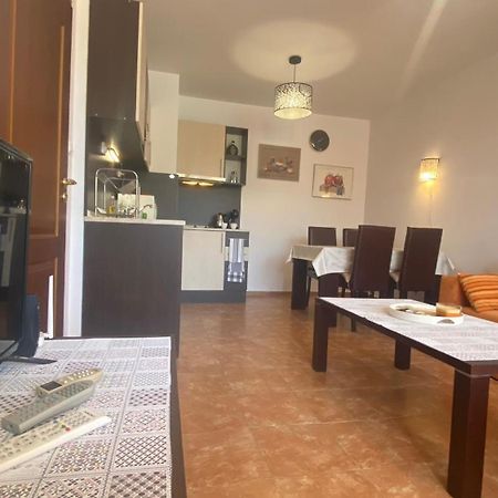 סאני ביץ' Bratanov Summer Apartment מראה חיצוני תמונה
